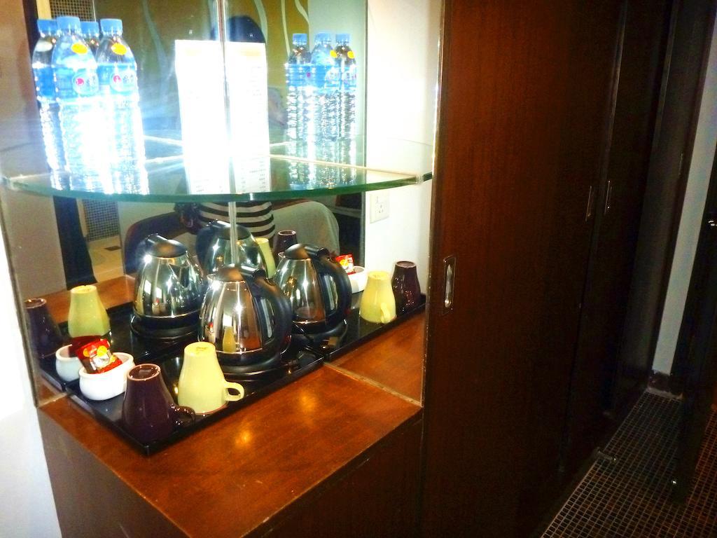 Shenzhen Futian Difu Hotel Huaqiangbei Branch Екстериор снимка