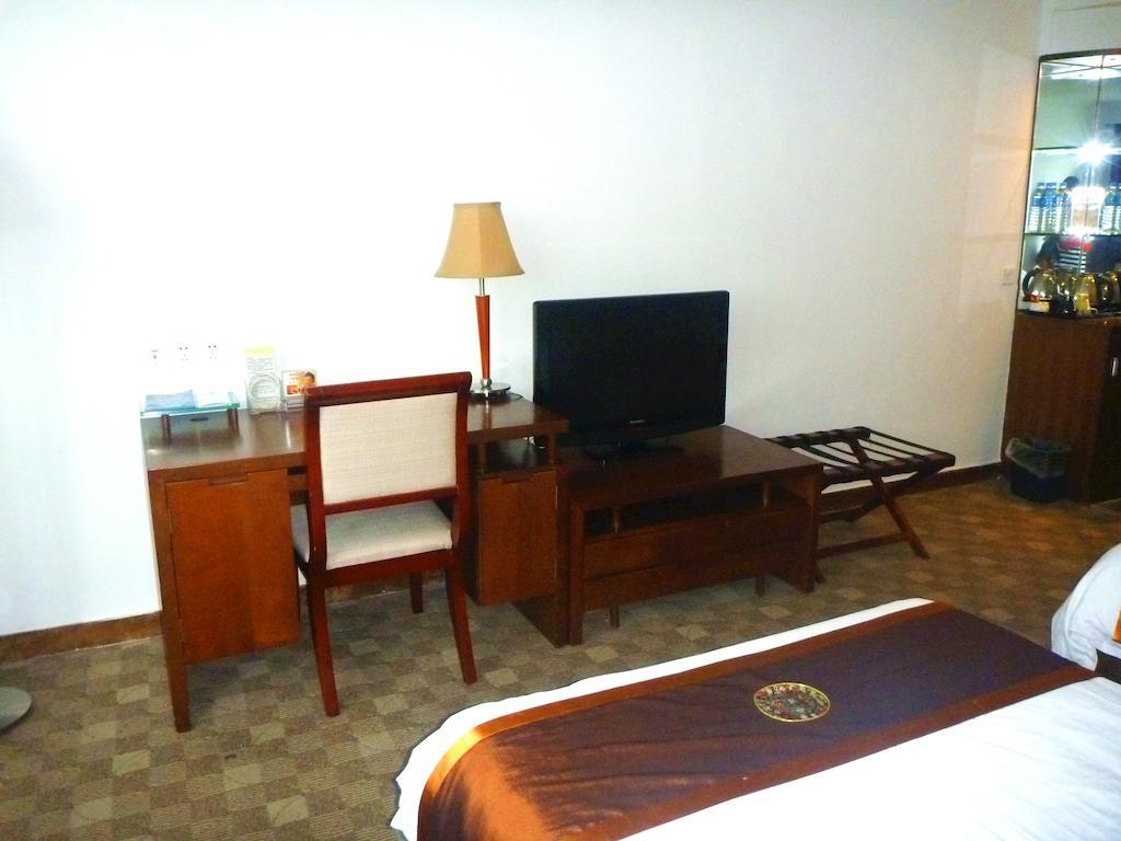 Shenzhen Futian Difu Hotel Huaqiangbei Branch Екстериор снимка